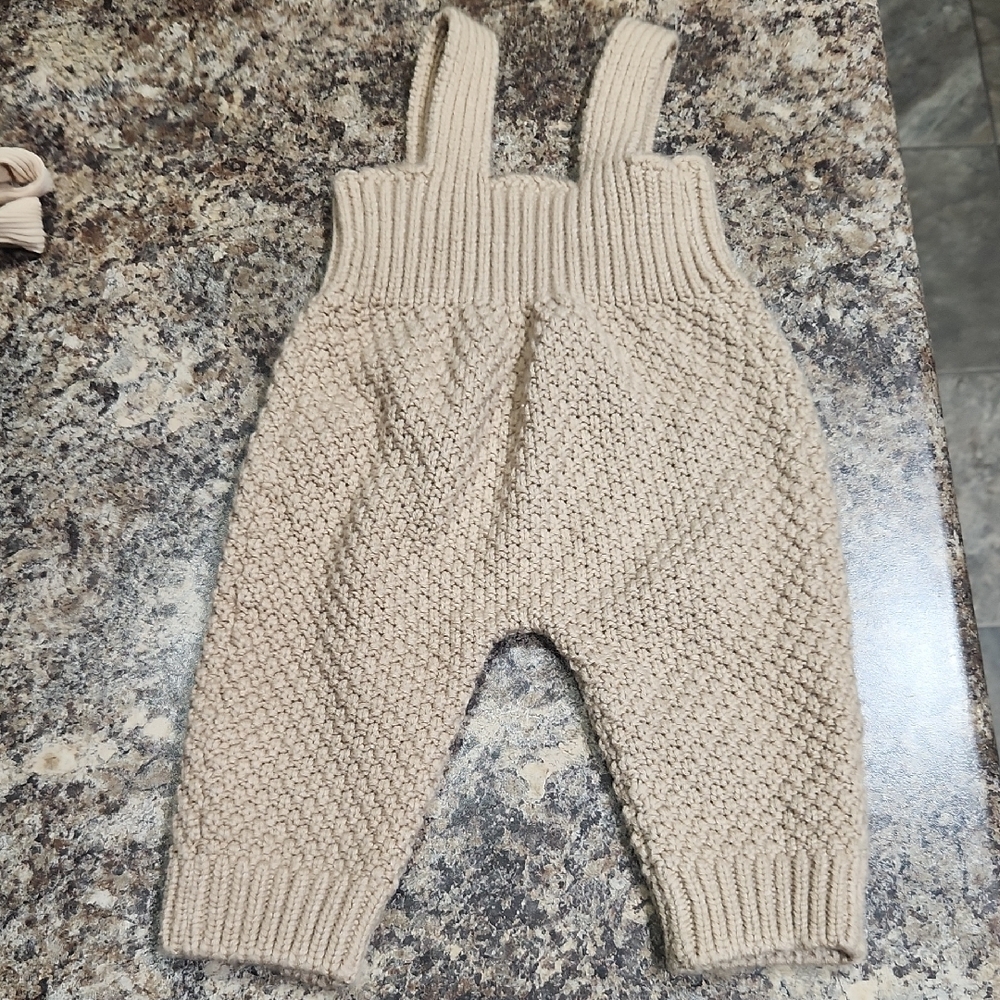 SHEIN Kids Cream Ribbed Overalls Set - Picture 5 of 7